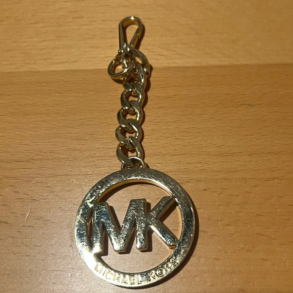 Michael Kors Gold Charm Key Holder Accessory
